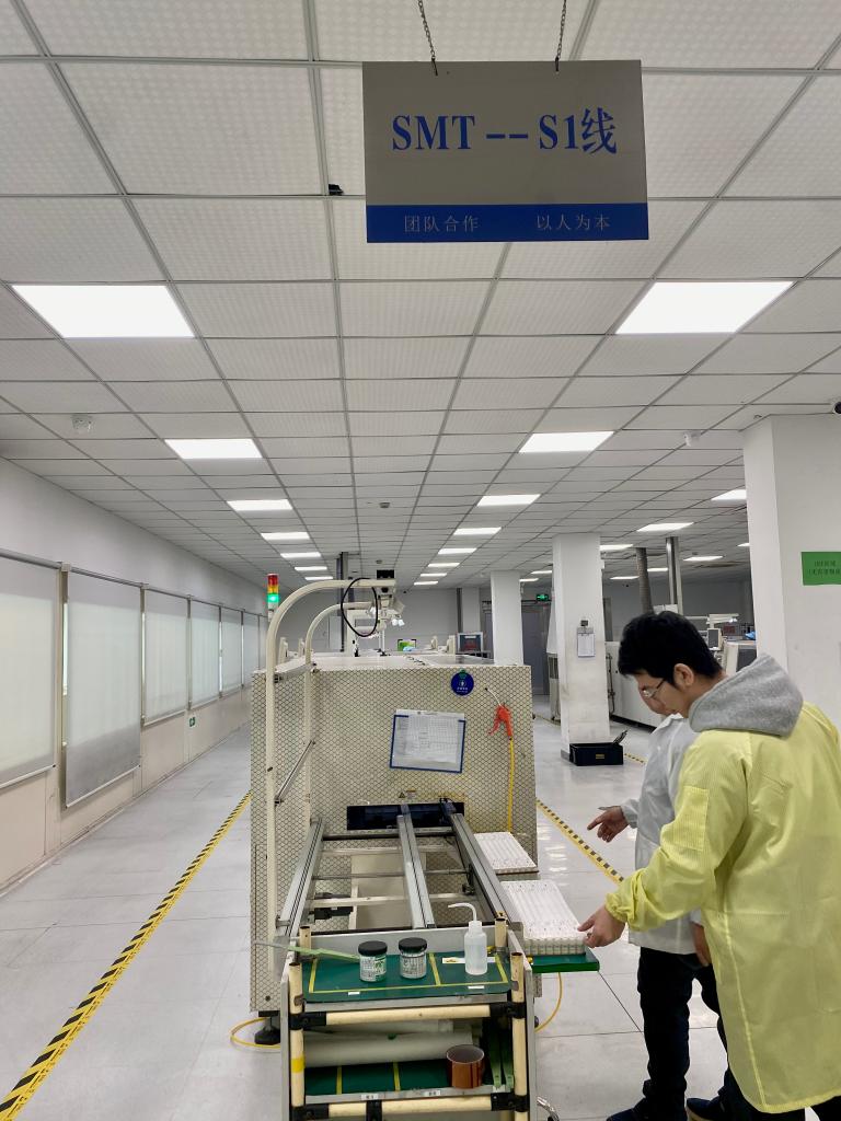 创新创业活力涌动 就业大省电子产品研发促就业观察