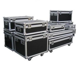 雄县大营镇烨烁箱包厂 跨界转型，引领电子产品研发新潮流